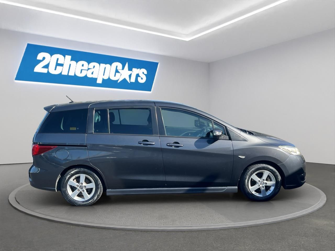 Vehicle image 4