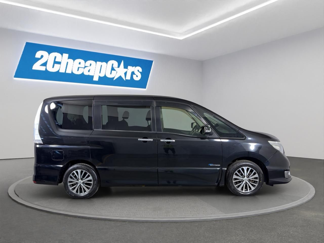 Vehicle image 4