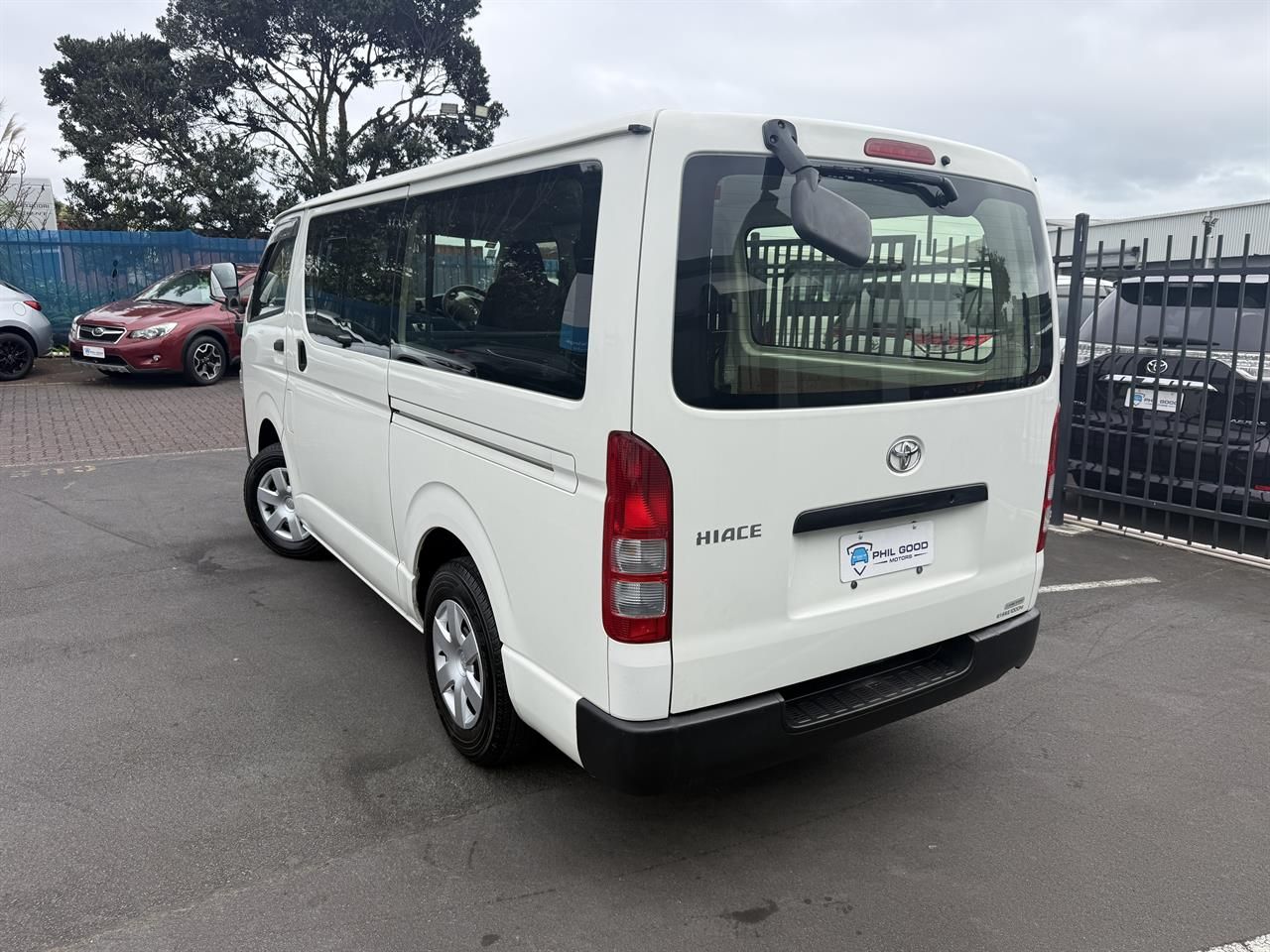 Vehicle image 4