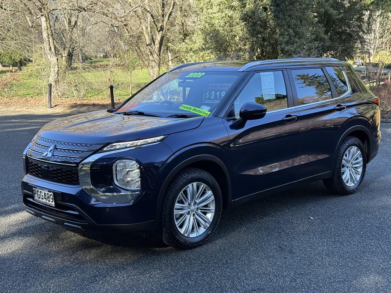 Vehicle image 3