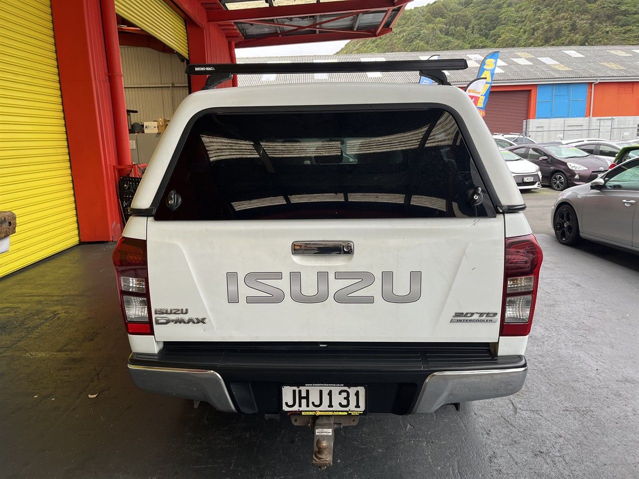 Vehicle image 5