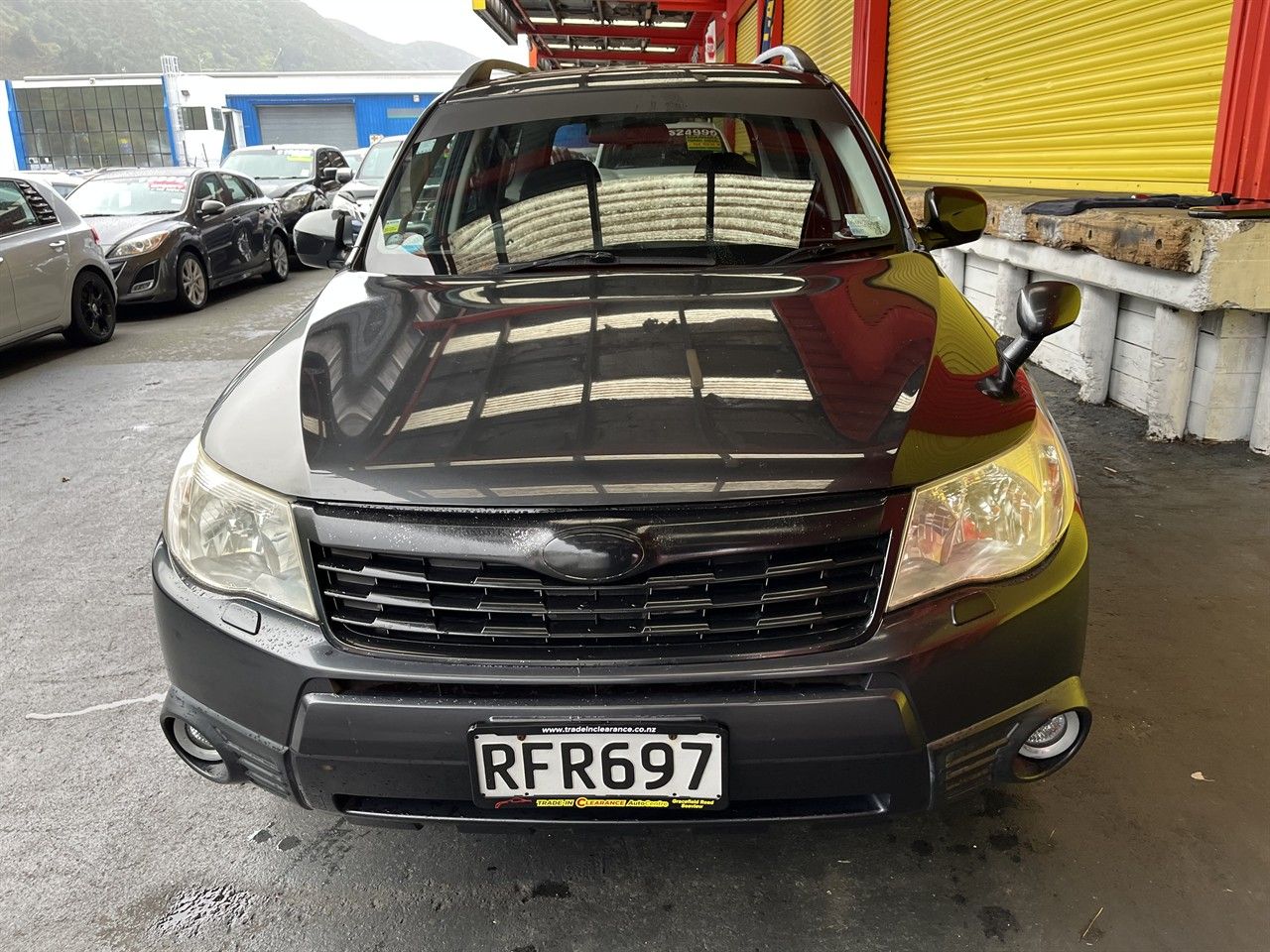 Vehicle image 4