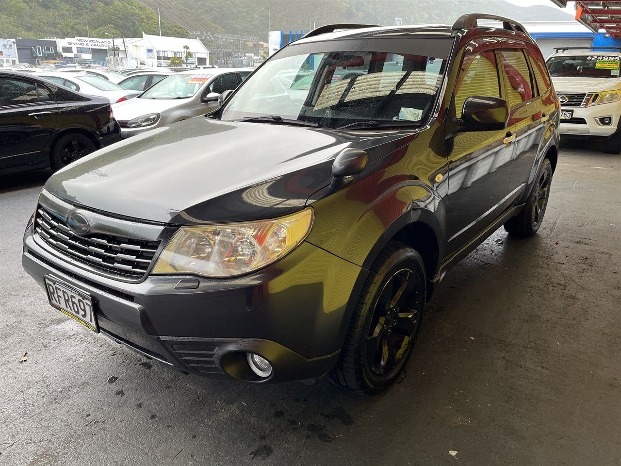 Vehicle image 5