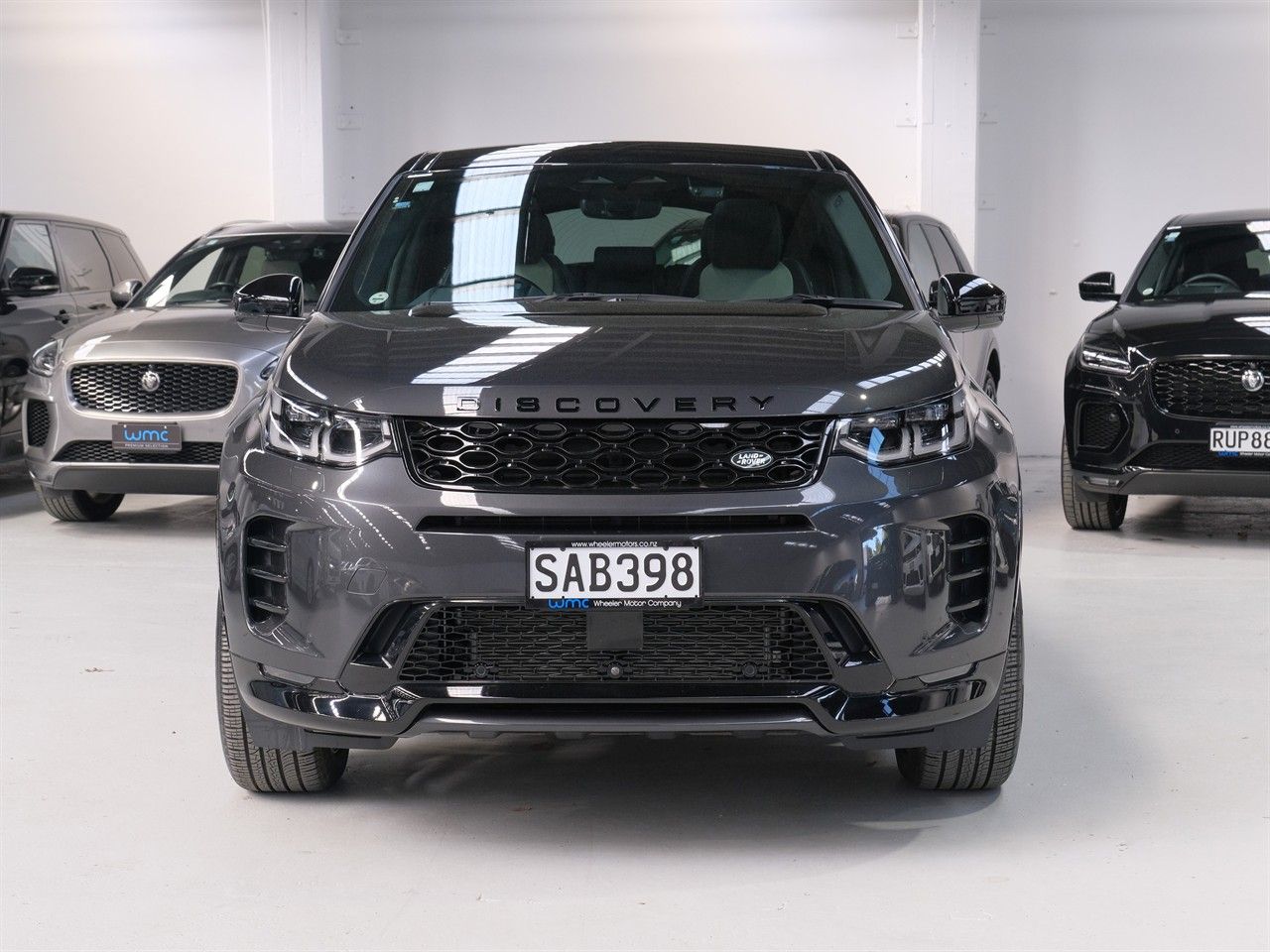 Vehicle image 3