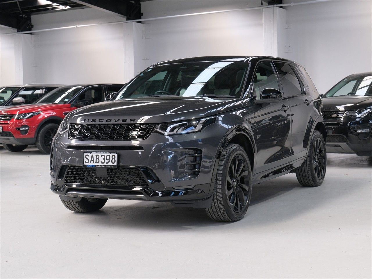 Vehicle image 4