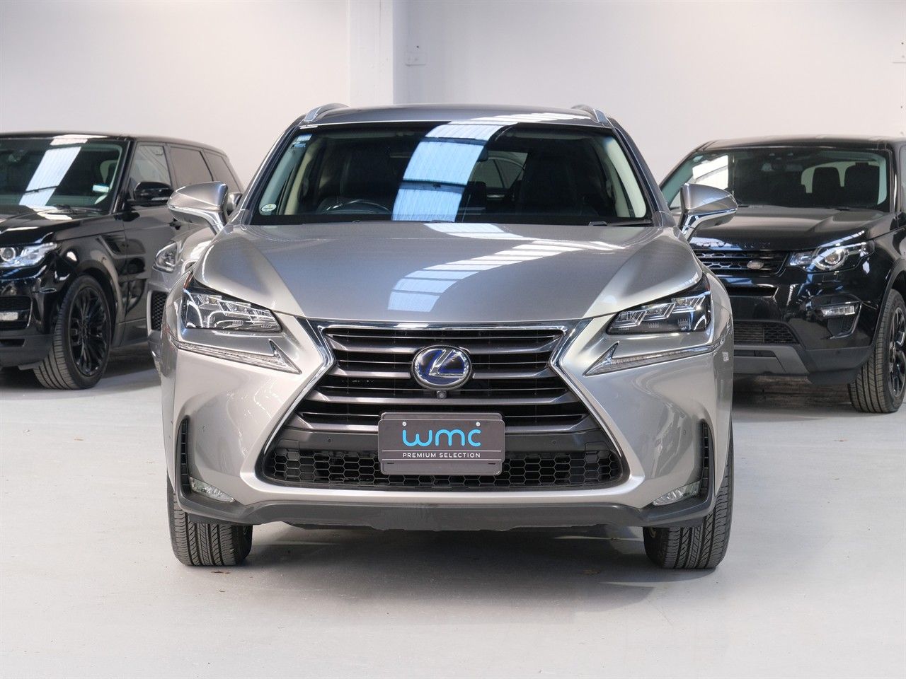 Vehicle image 3