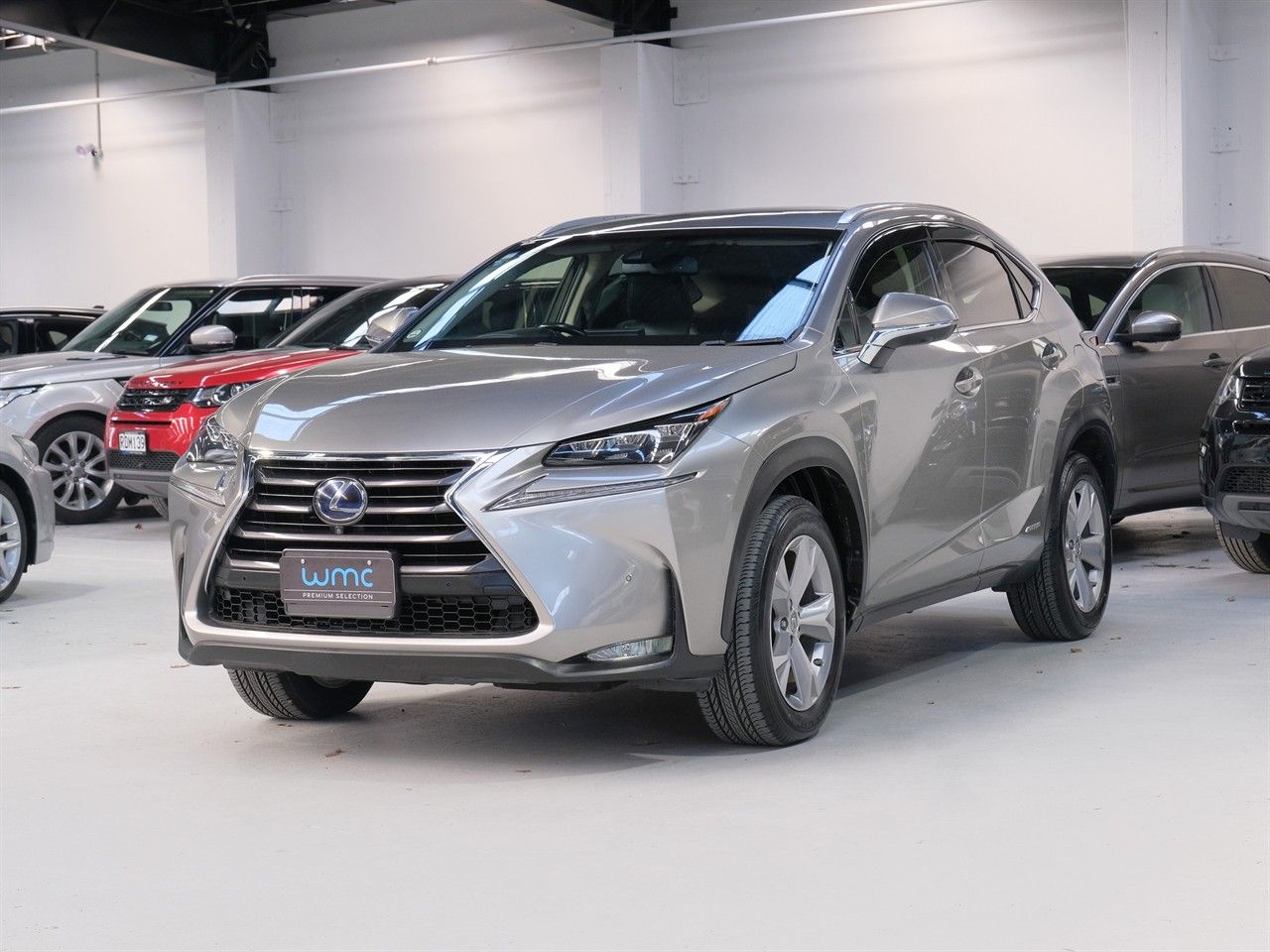 Vehicle image 4