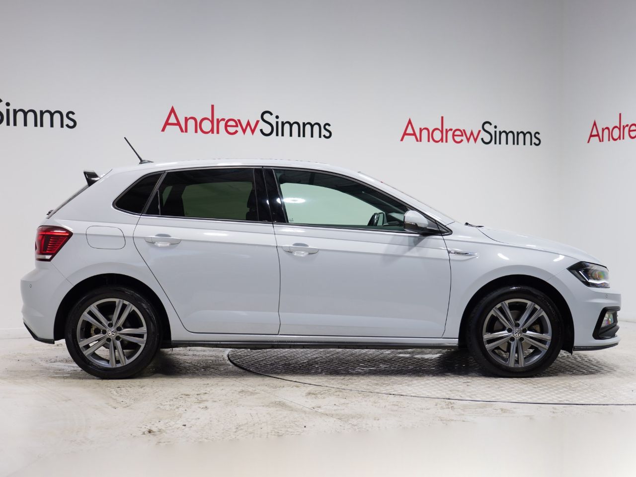 Vehicle image 3