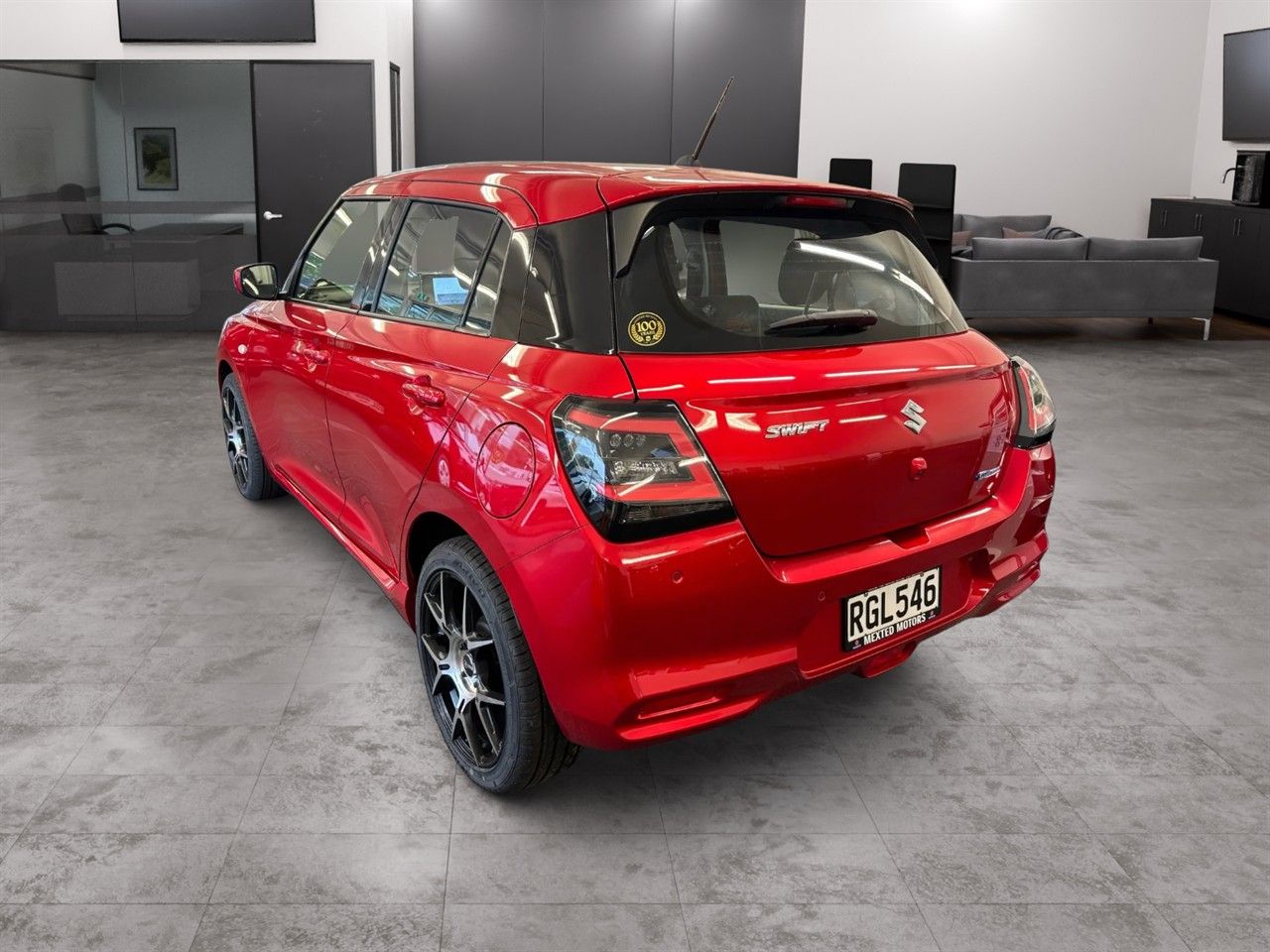 Vehicle image 5
