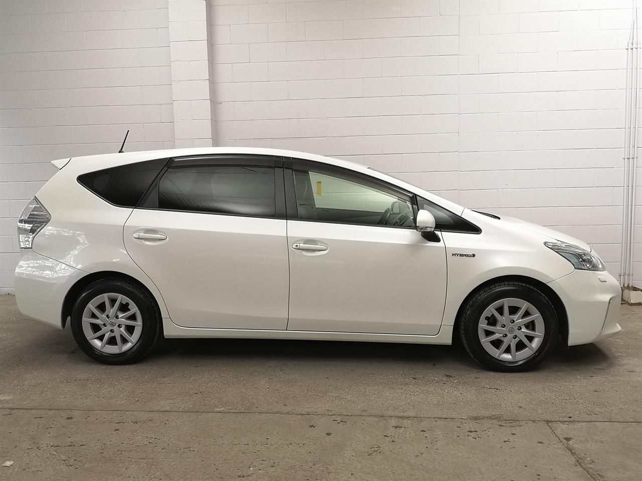 Vehicle image 3