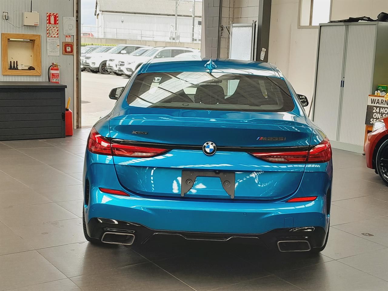 Vehicle image 5