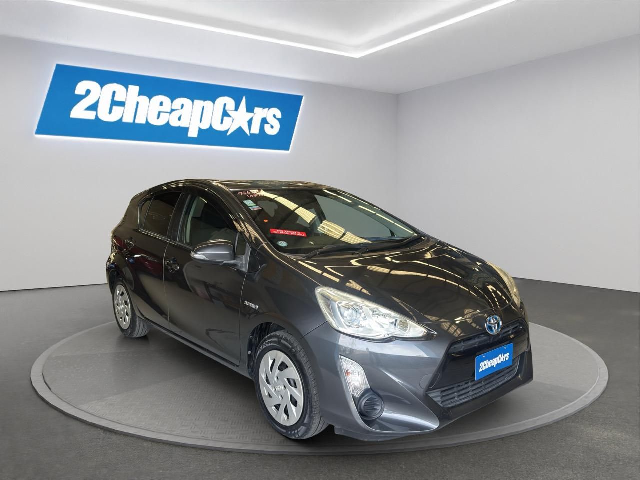 Vehicle image 3