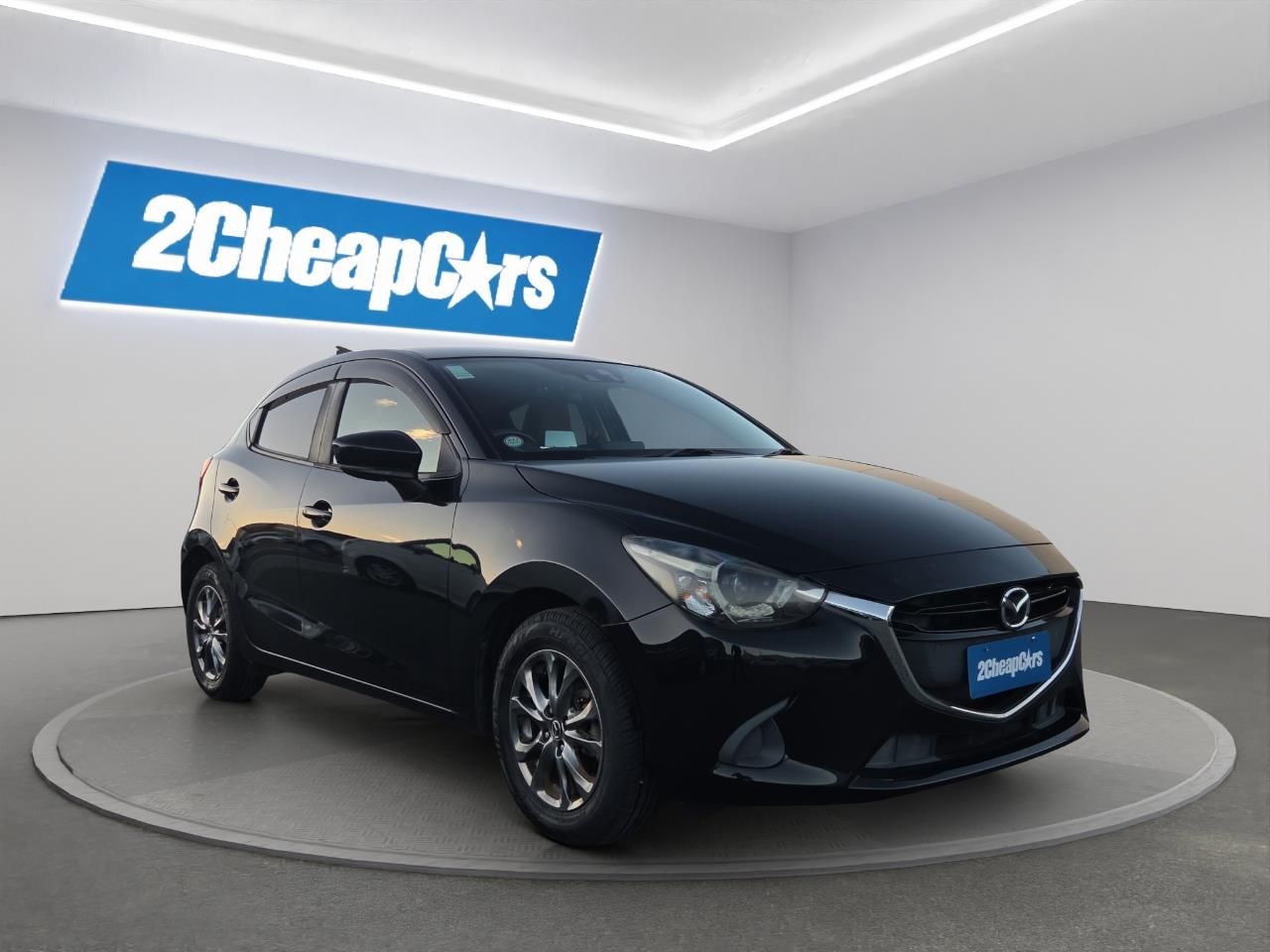 Vehicle image 3