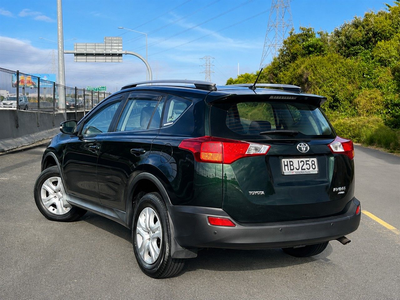 Vehicle image 3