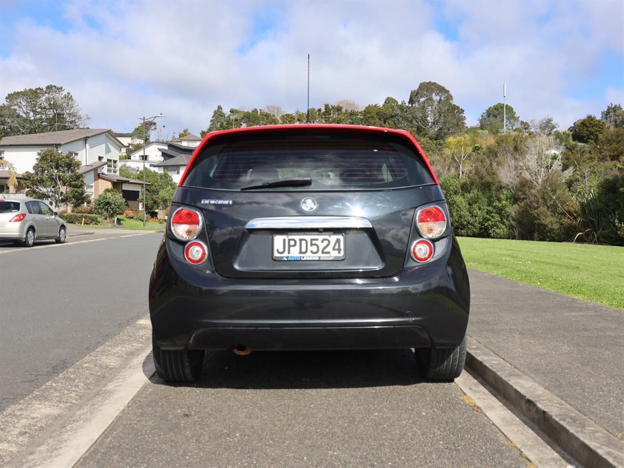 Vehicle image 5