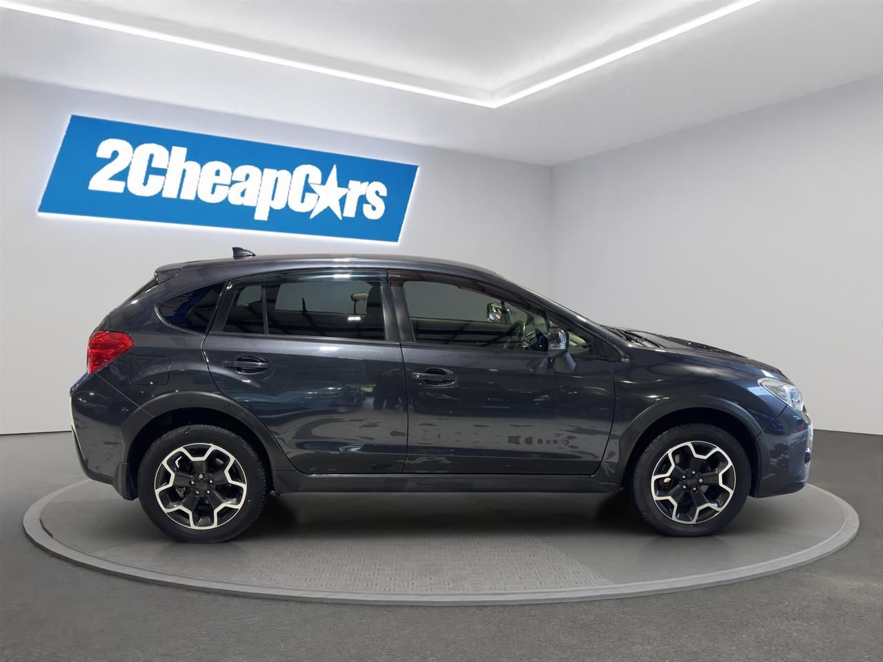 Vehicle image 4