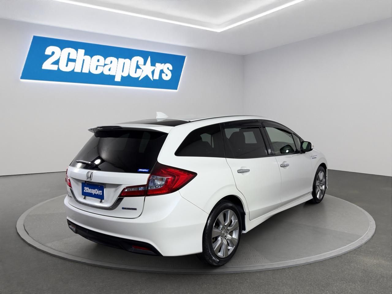Vehicle image 5