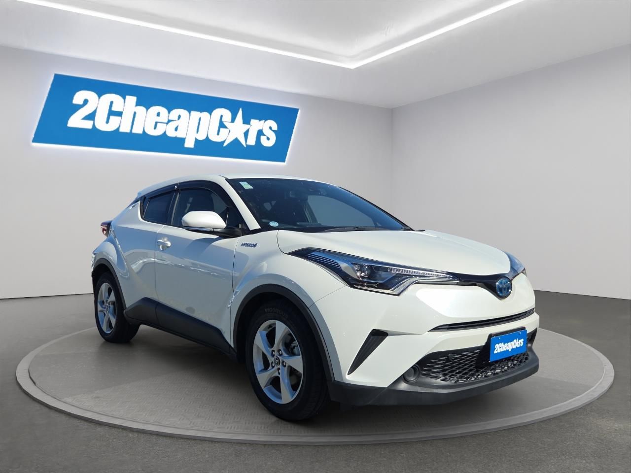 Vehicle image 3