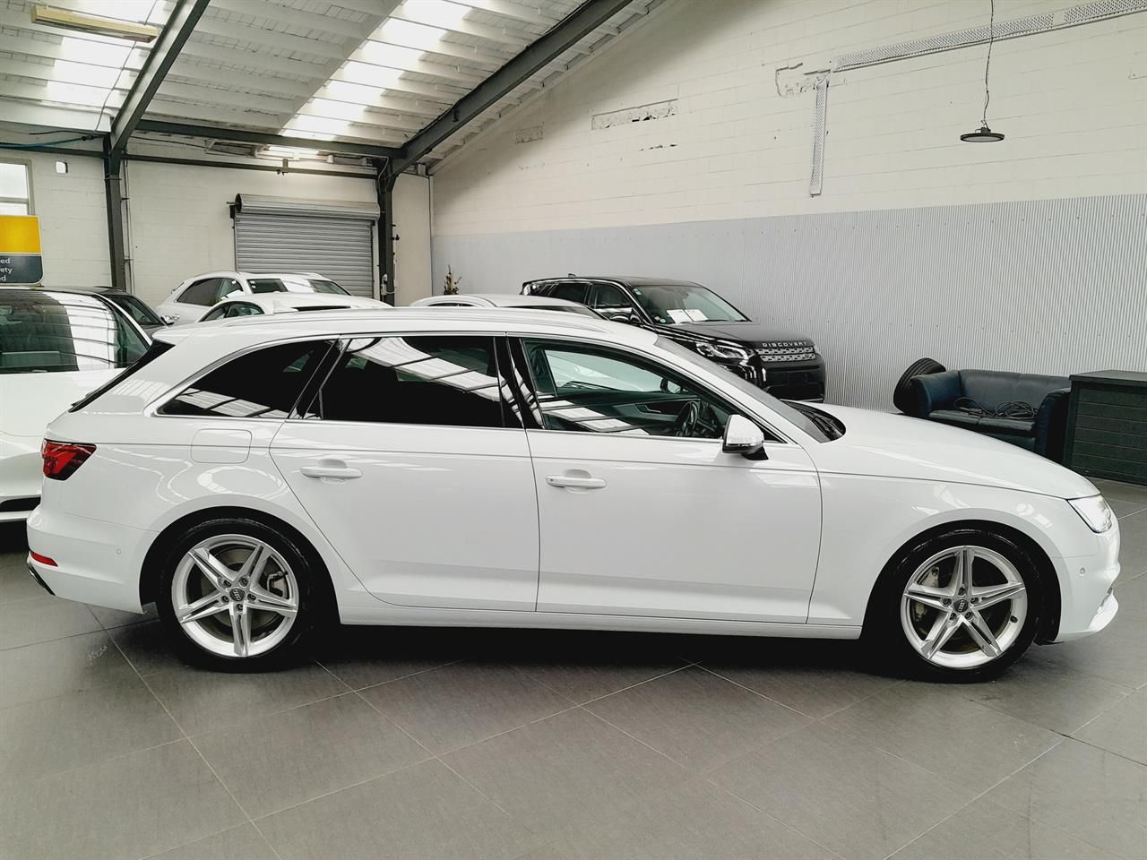 Vehicle image 3