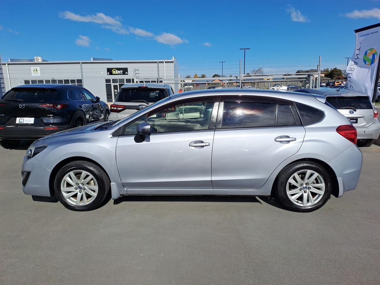 Vehicle image 4