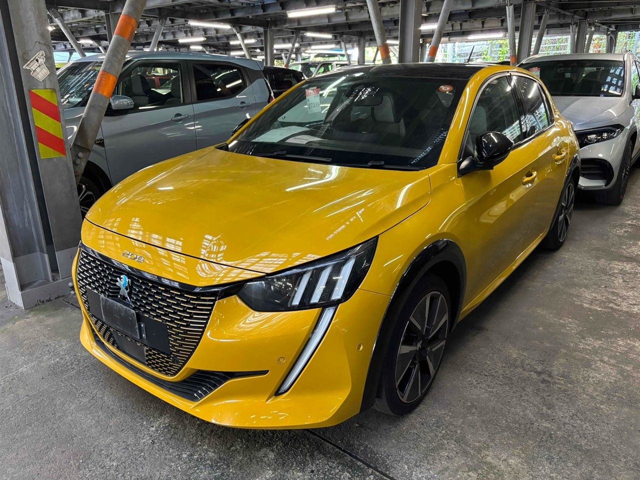Vehicle image 2