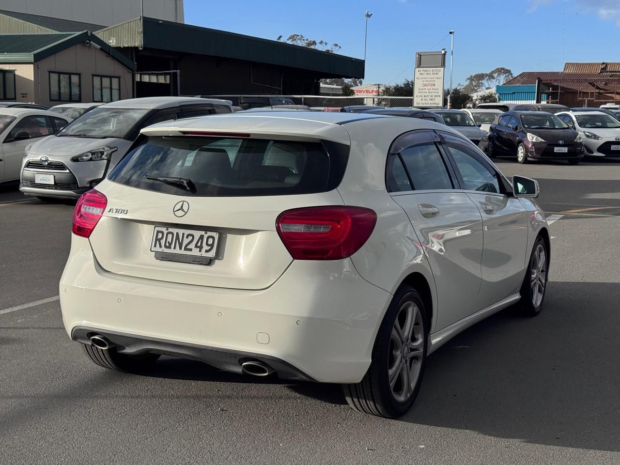 Vehicle image 5