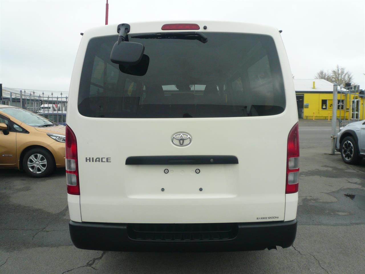 Vehicle image 5