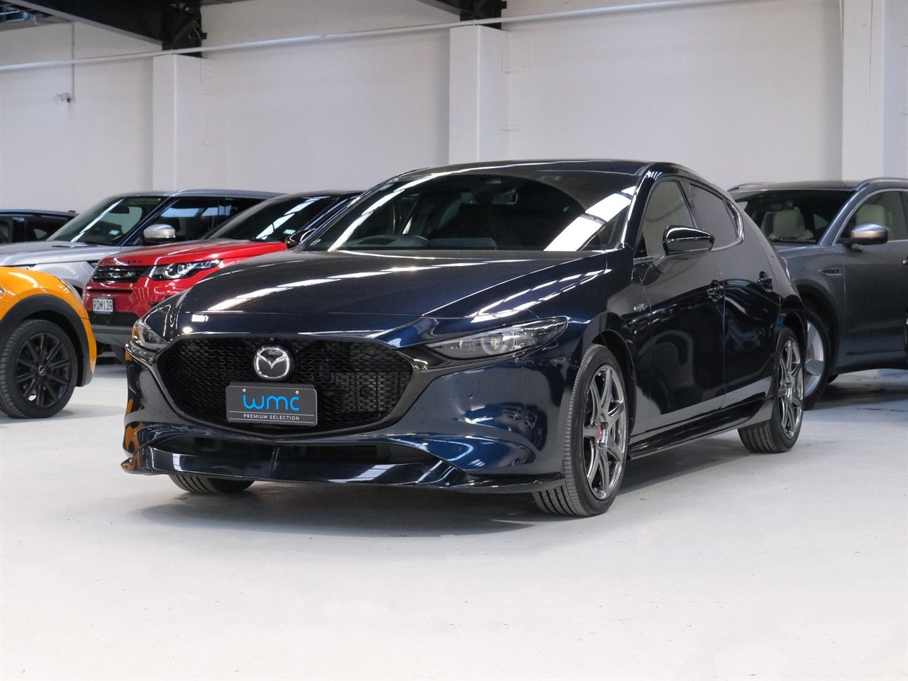 Vehicle image 4