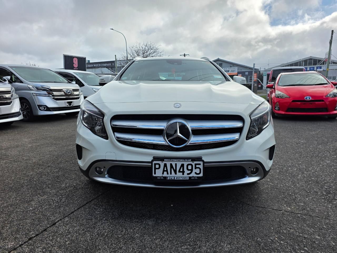 Vehicle image 3