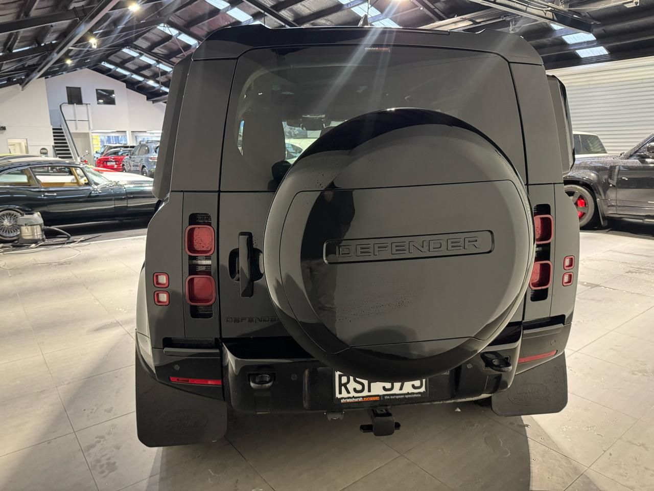 Vehicle image 5