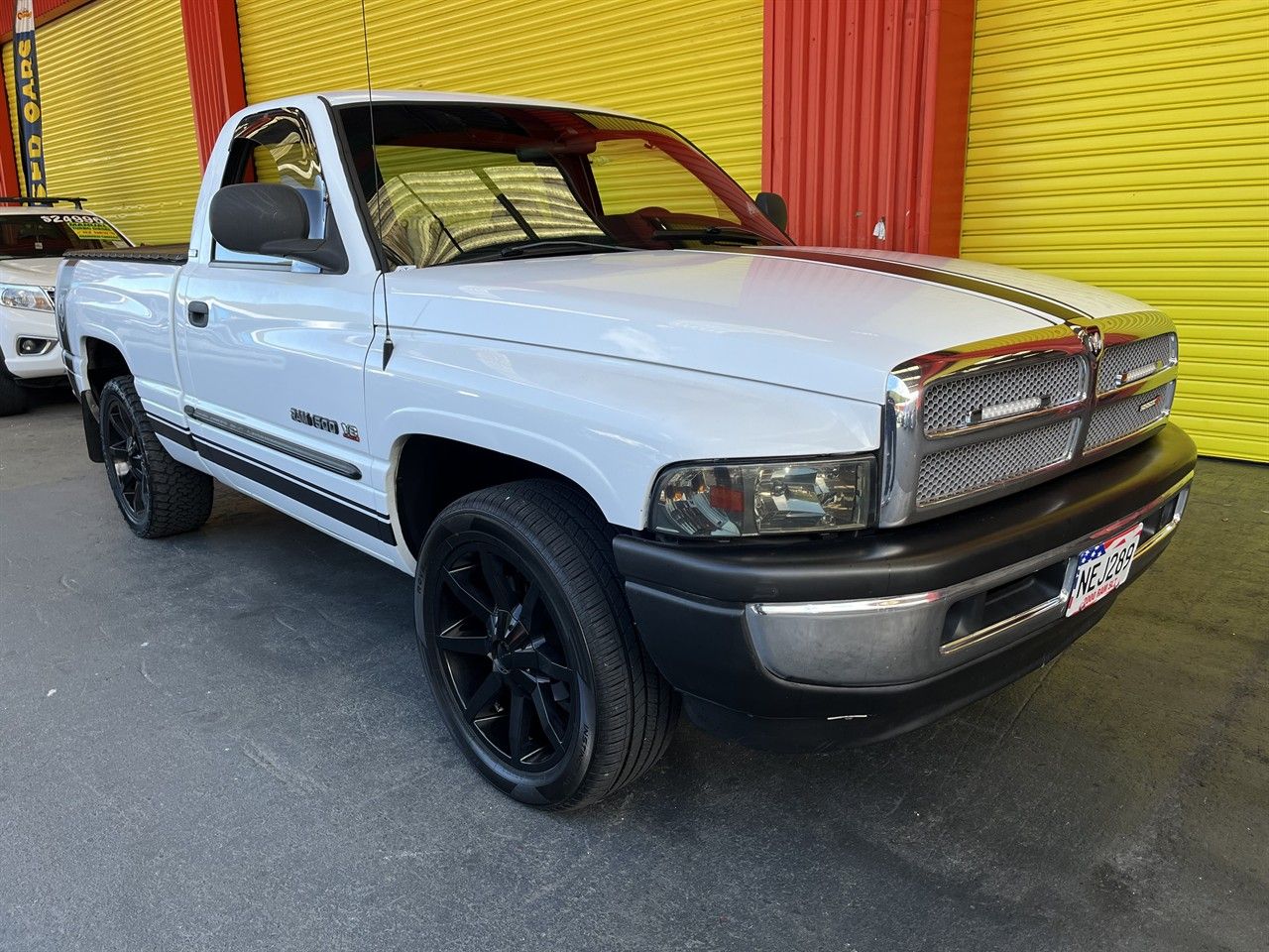 Vehicle image 1