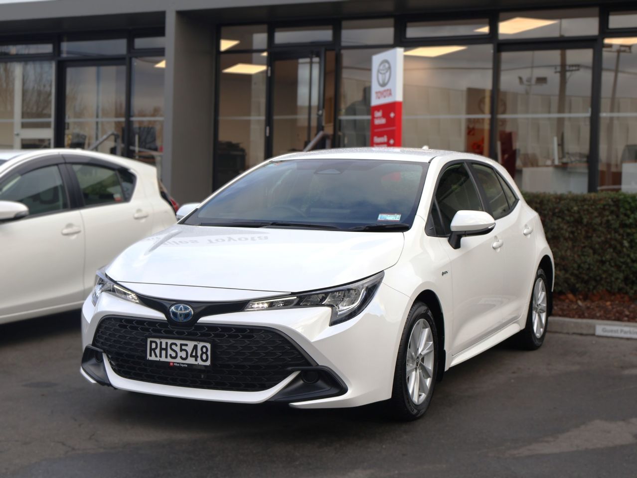 Vehicle image 3