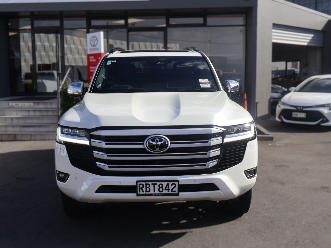 Vehicle image 2