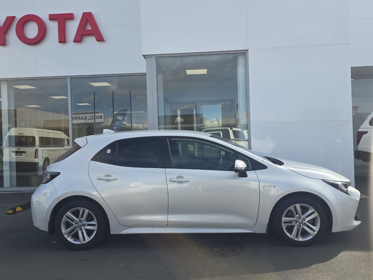 Vehicle image 2