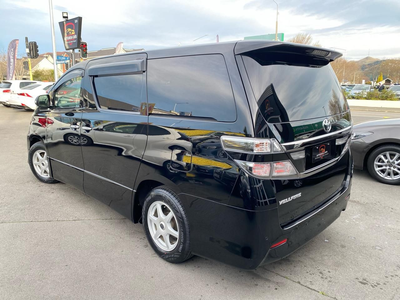 Vehicle image 4