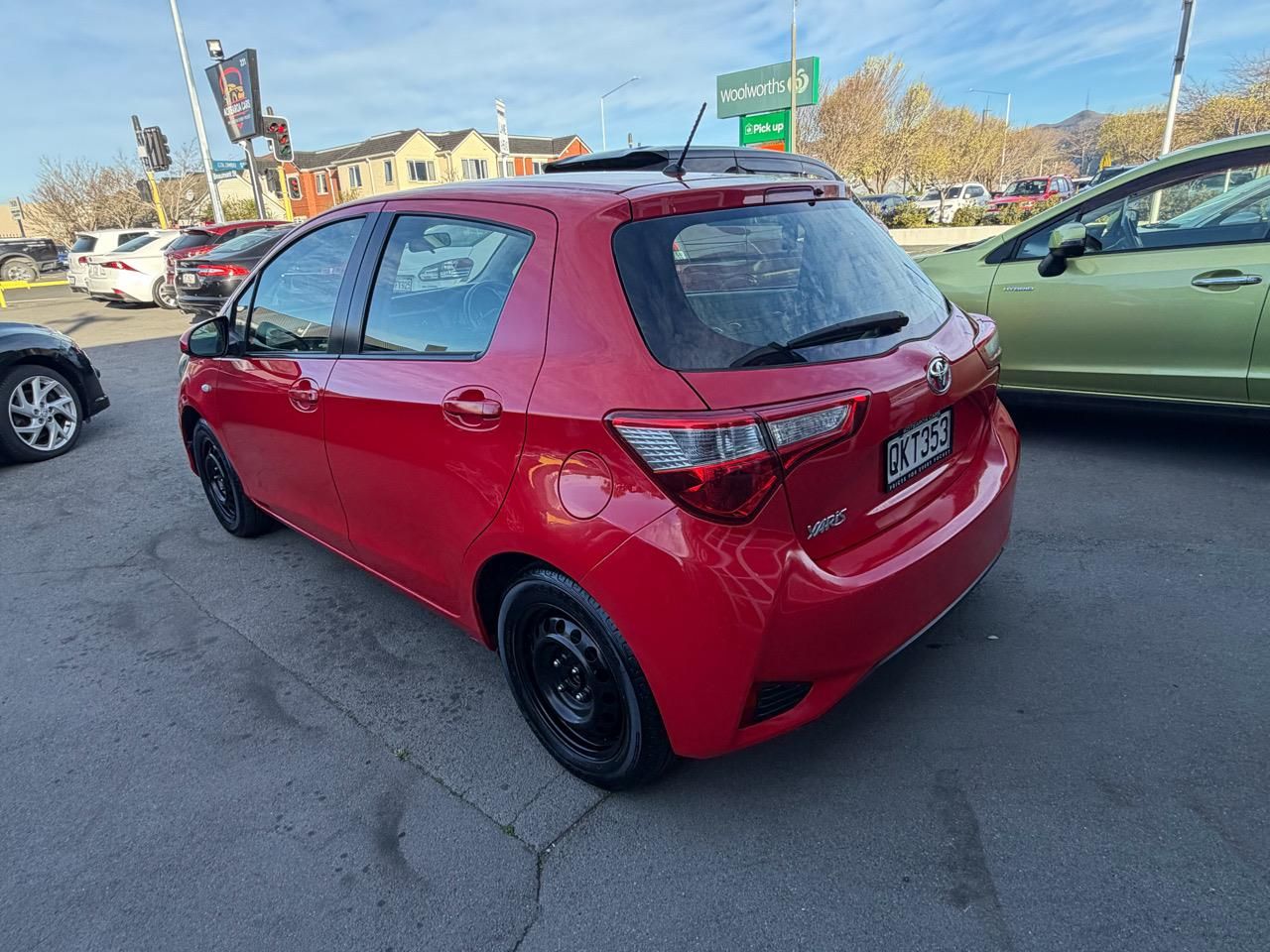 Vehicle image 4