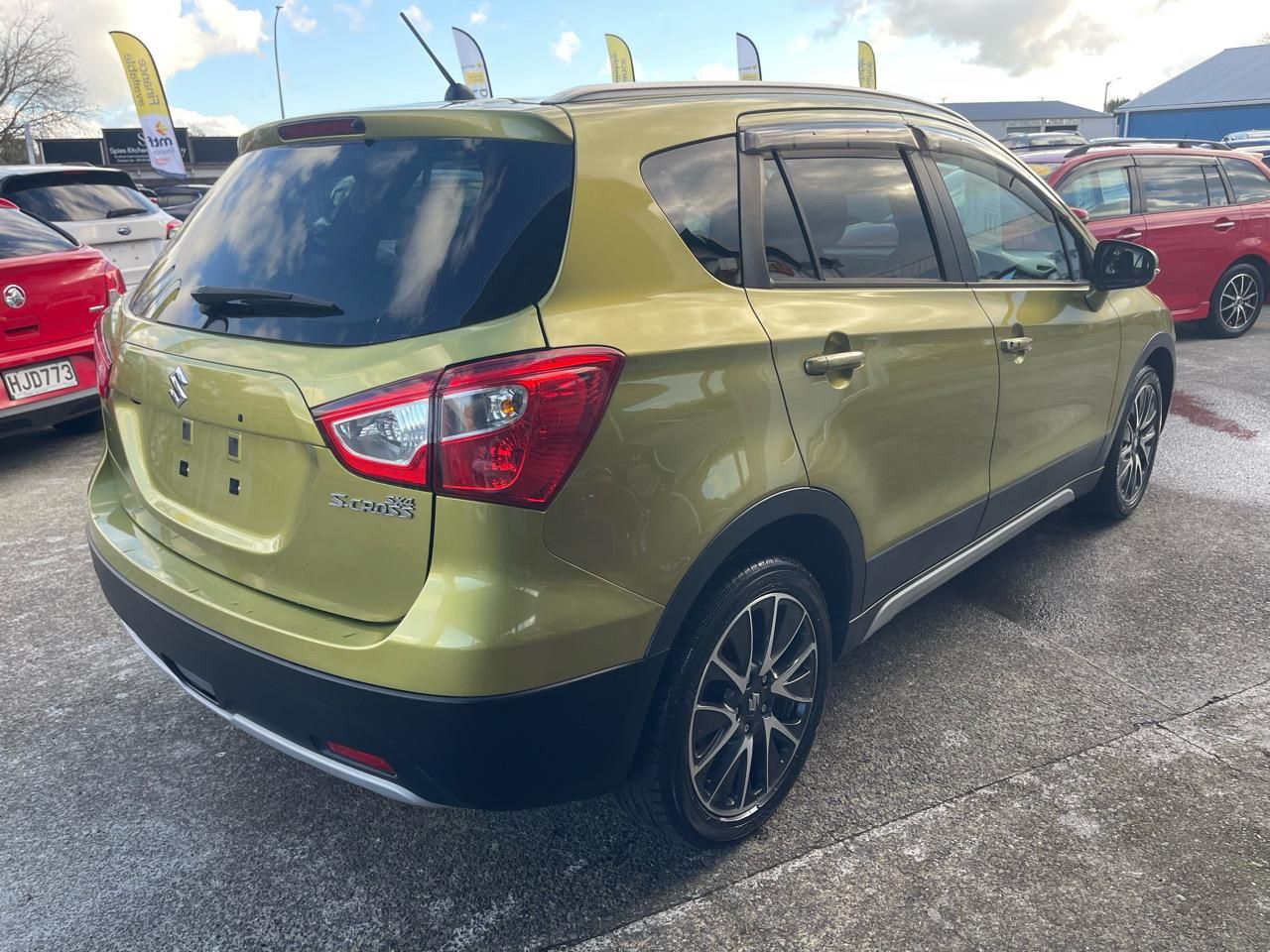 Vehicle image 4
