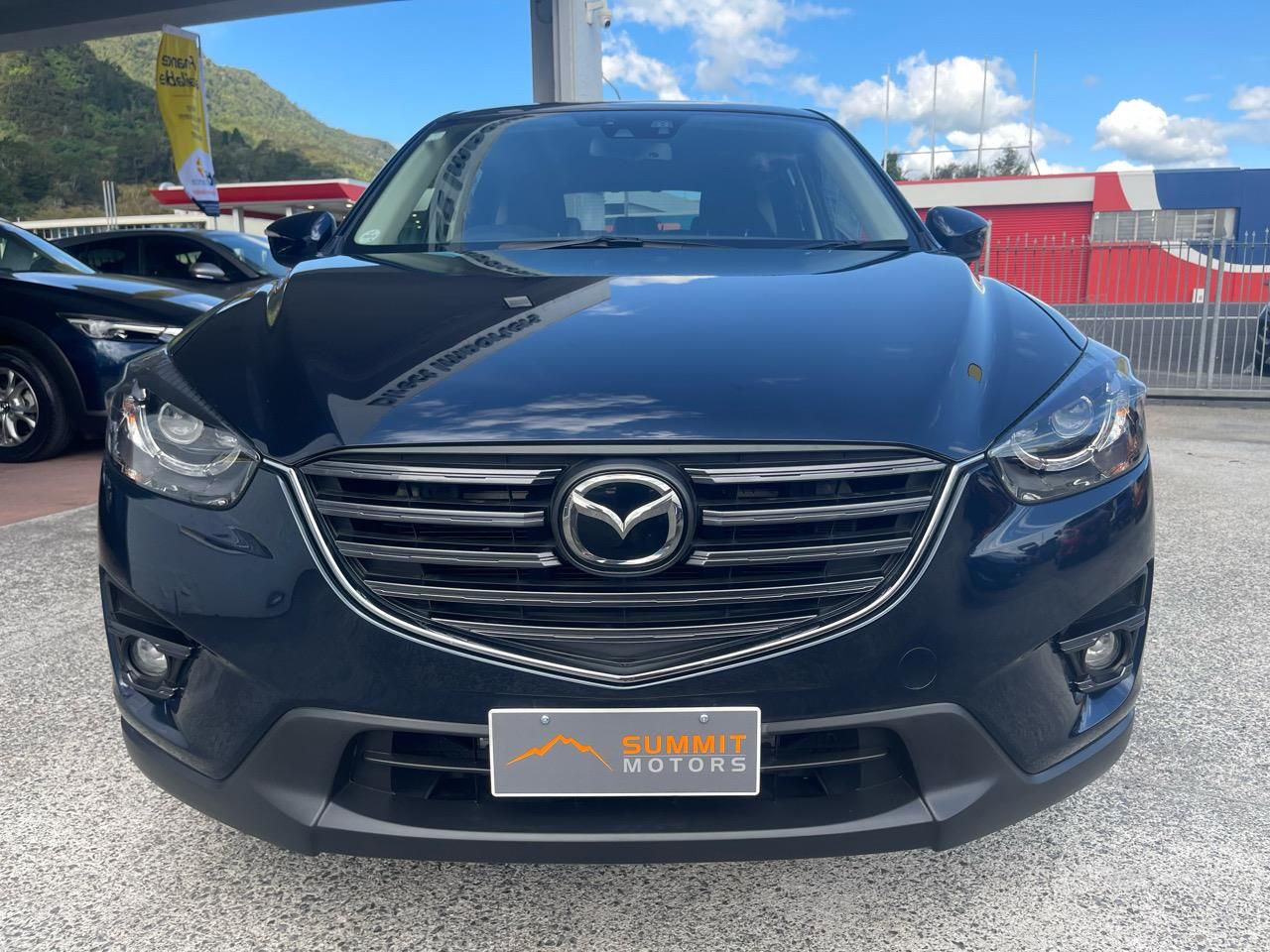 Vehicle image 5