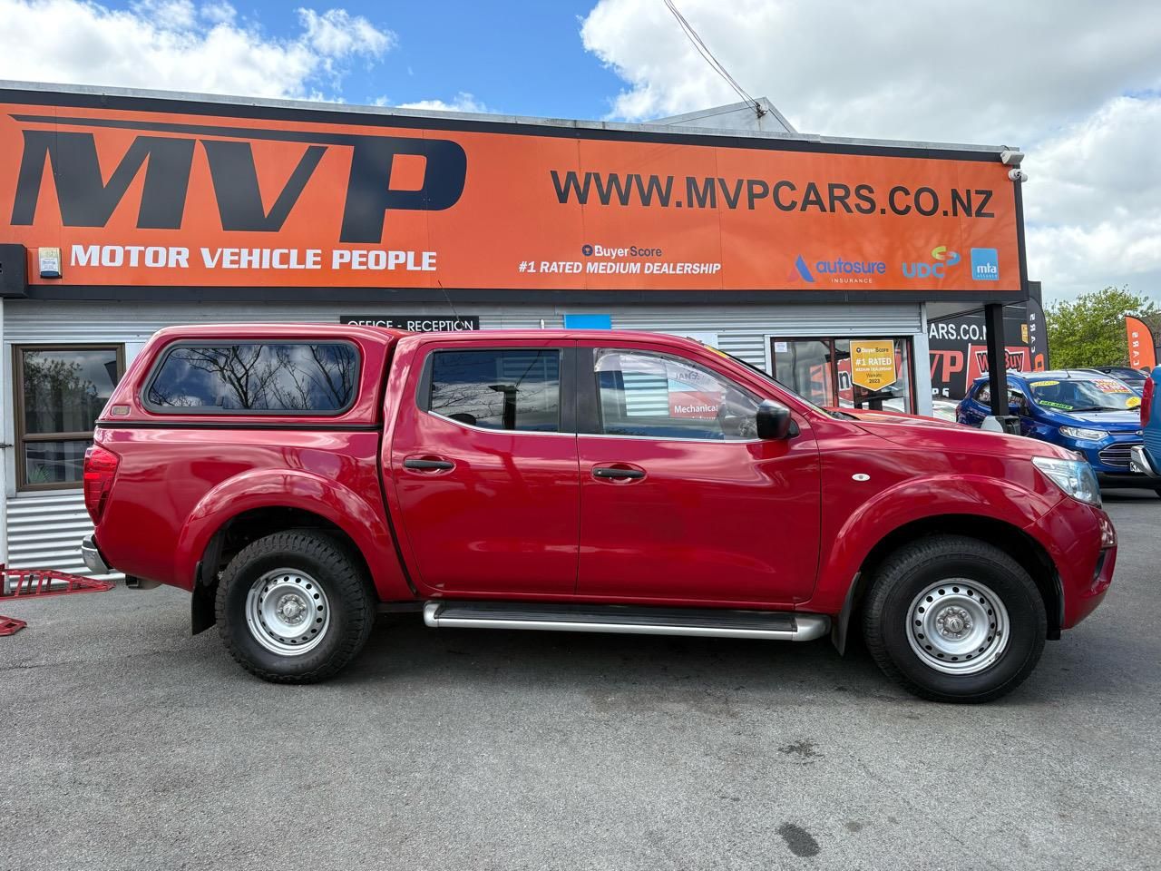 Vehicle image 3