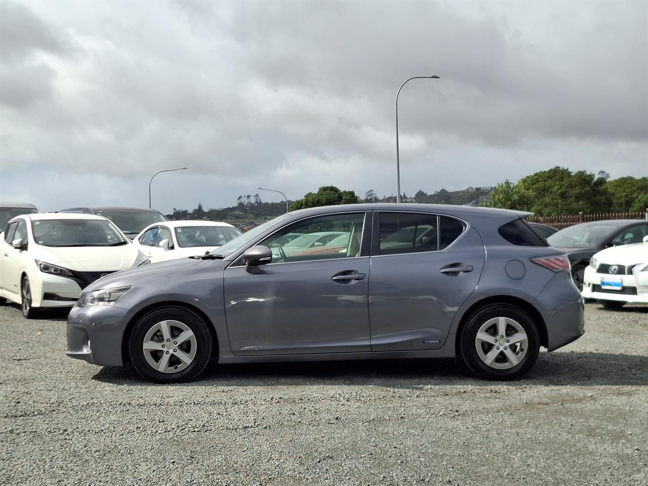 Vehicle image 4