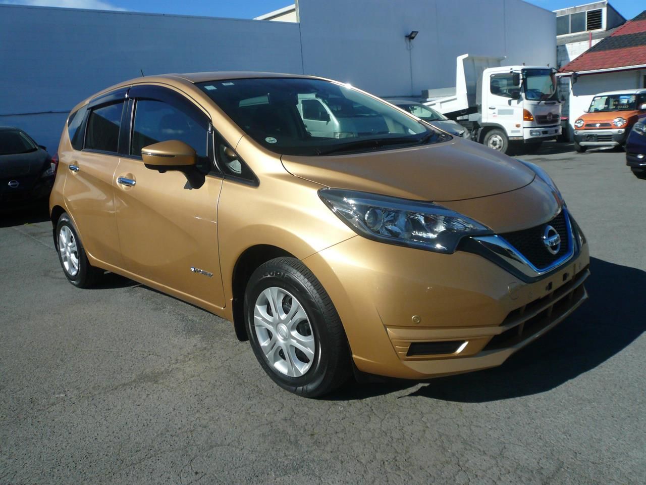 Vehicle image 3