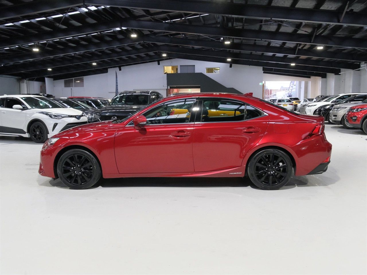 Vehicle image 5