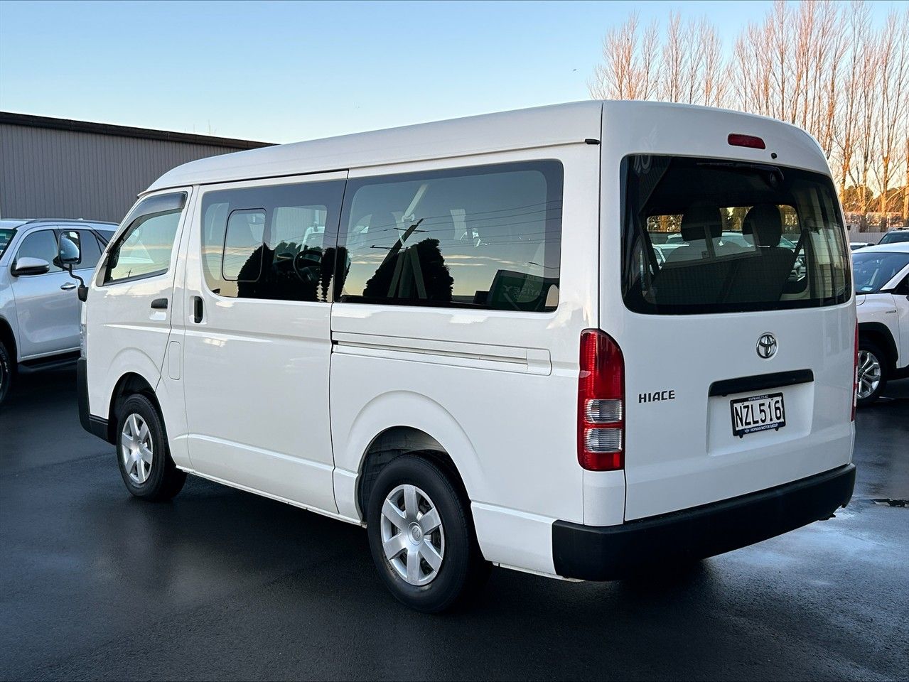 Vehicle image 4
