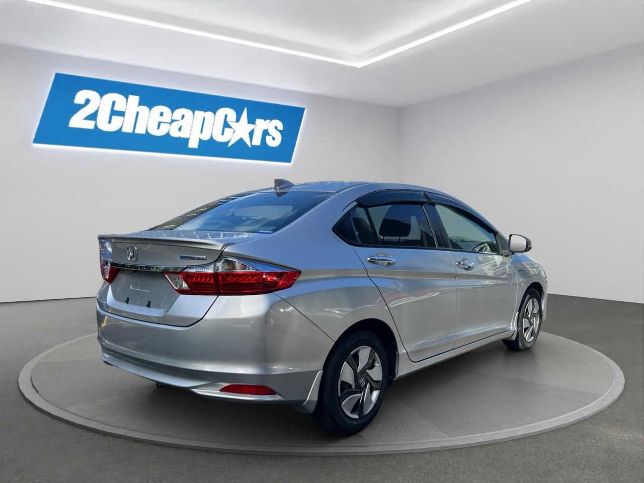 Vehicle image 5