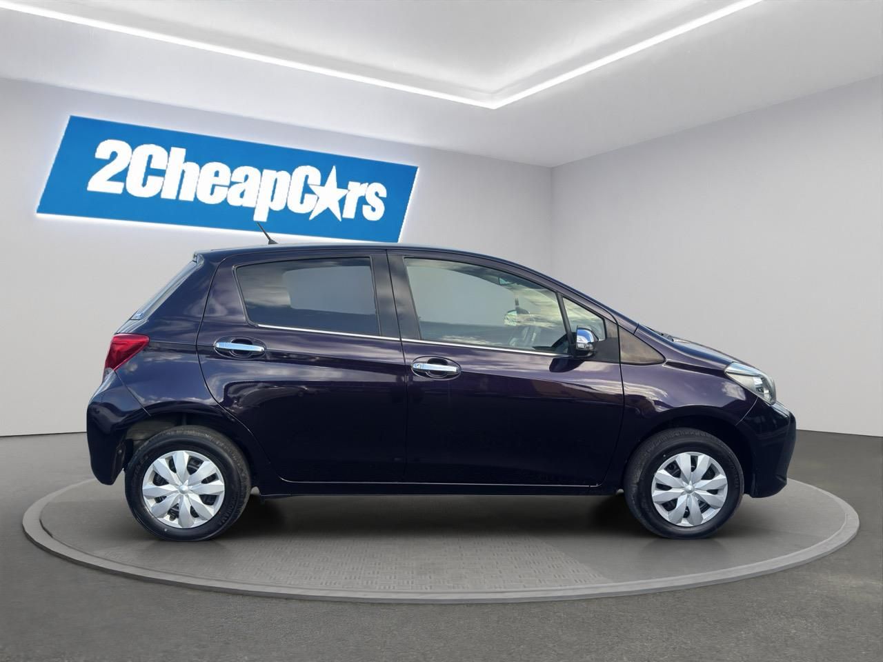 Vehicle image 4