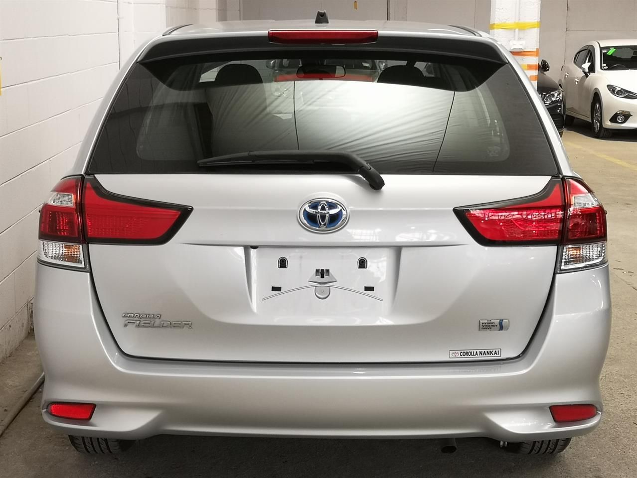Vehicle image 5