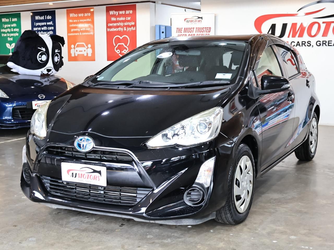 Vehicle image 3