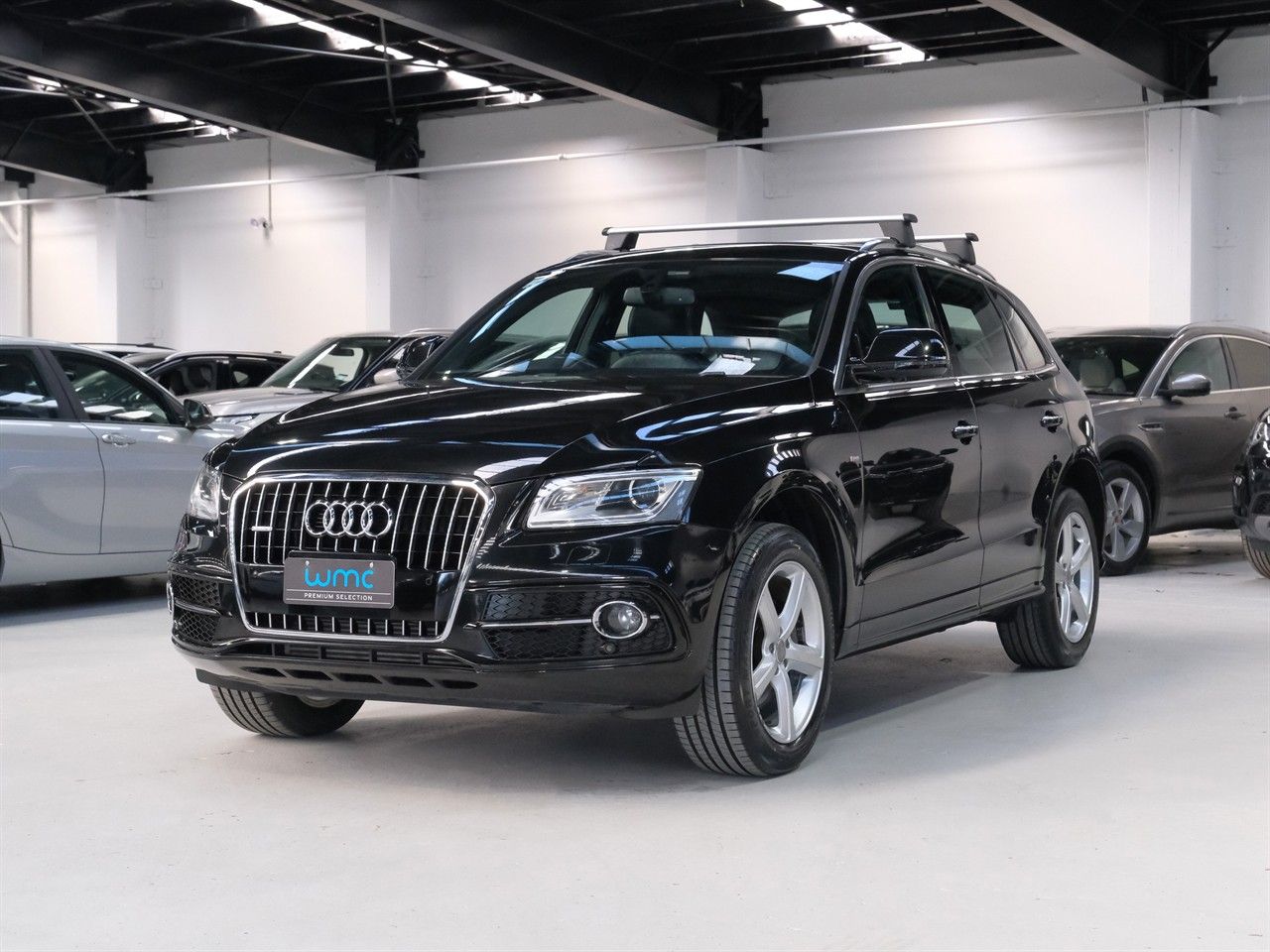 Vehicle image 4