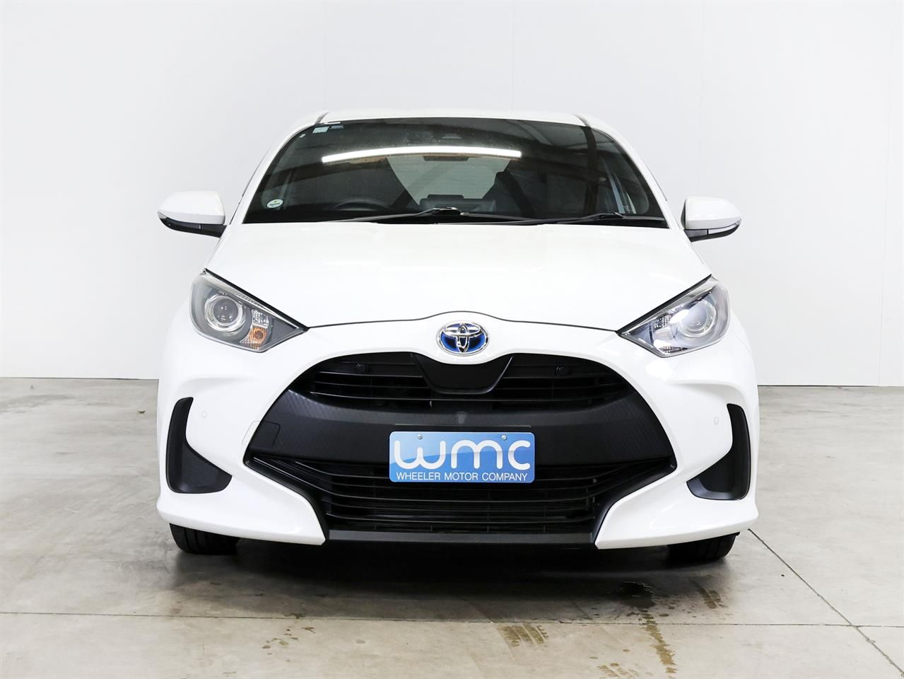 Vehicle image 3