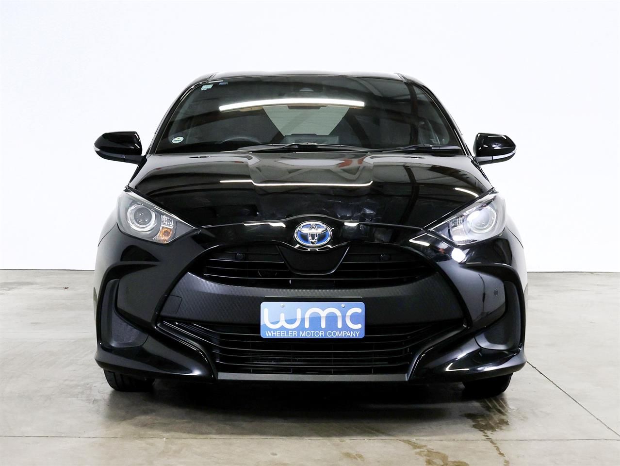Vehicle image 3